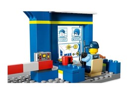 kocke/LEGO-60370-POLICE-STAT.-CHASE_2